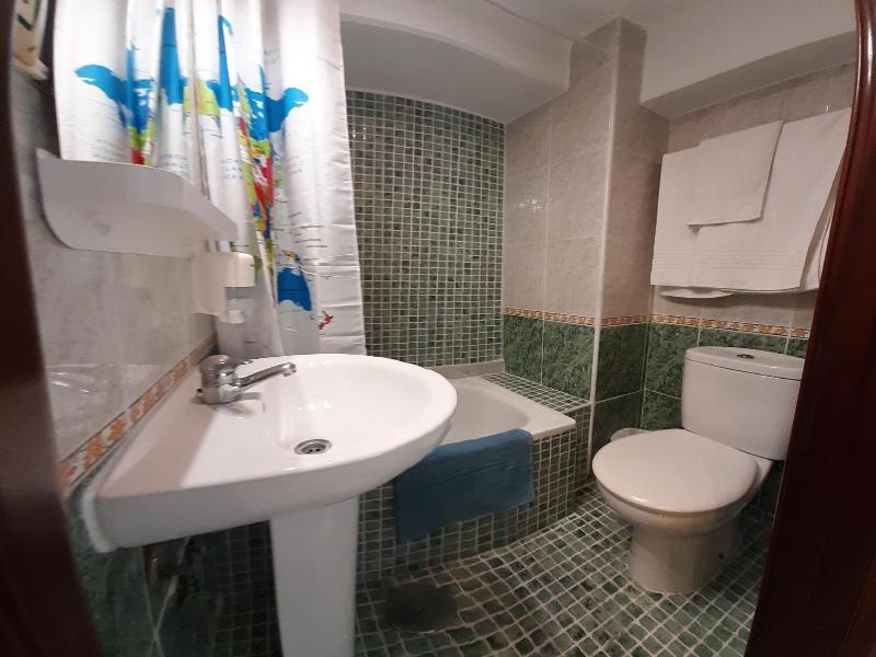 Hostal Verdemar image