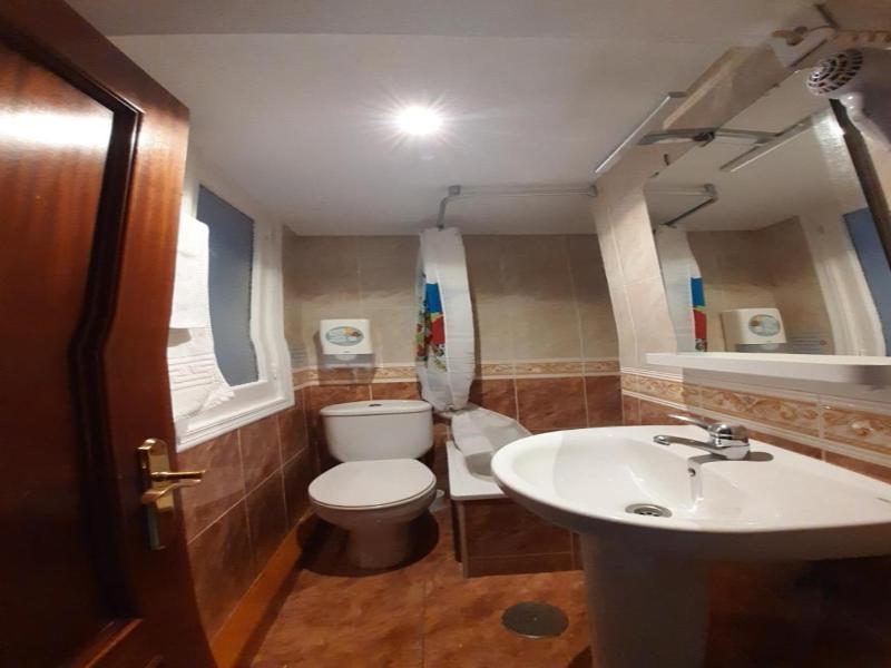 Hostal Verdemar image