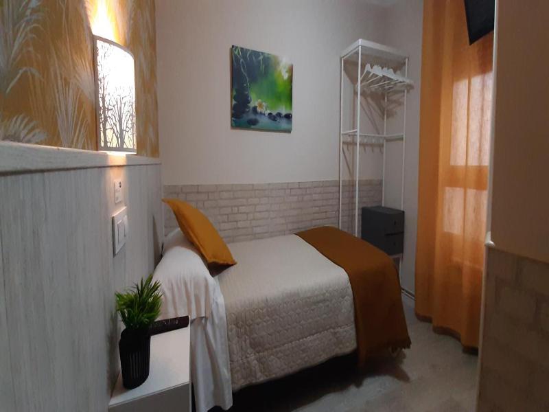 Hostal Verdemar image