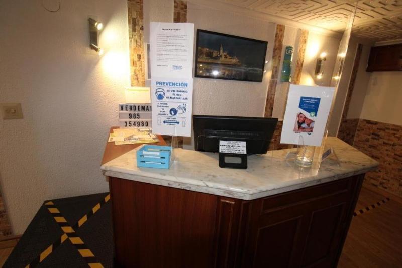 Hostal Verdemar image