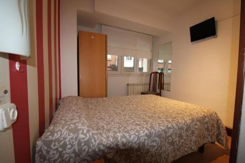 Hostal Verdemar image