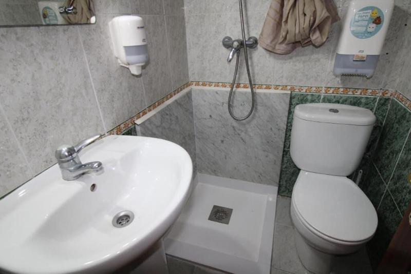 Hostal Verdemar image