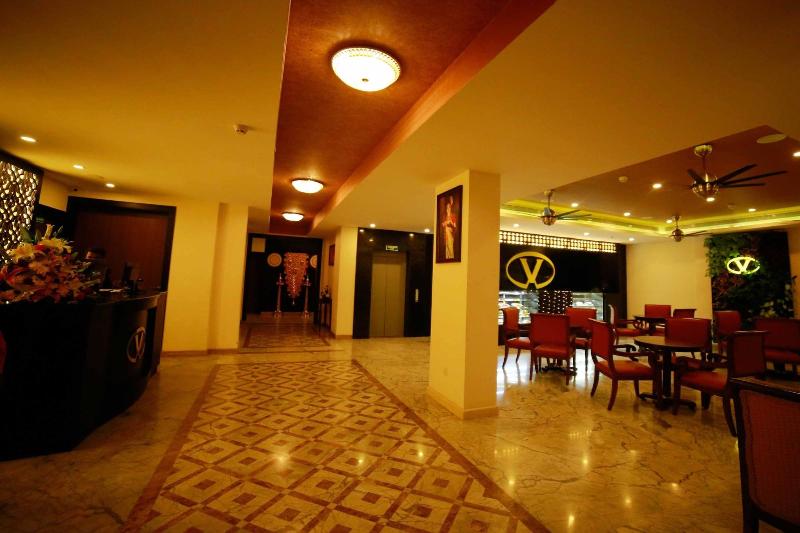 Vivin Luxury Suites image