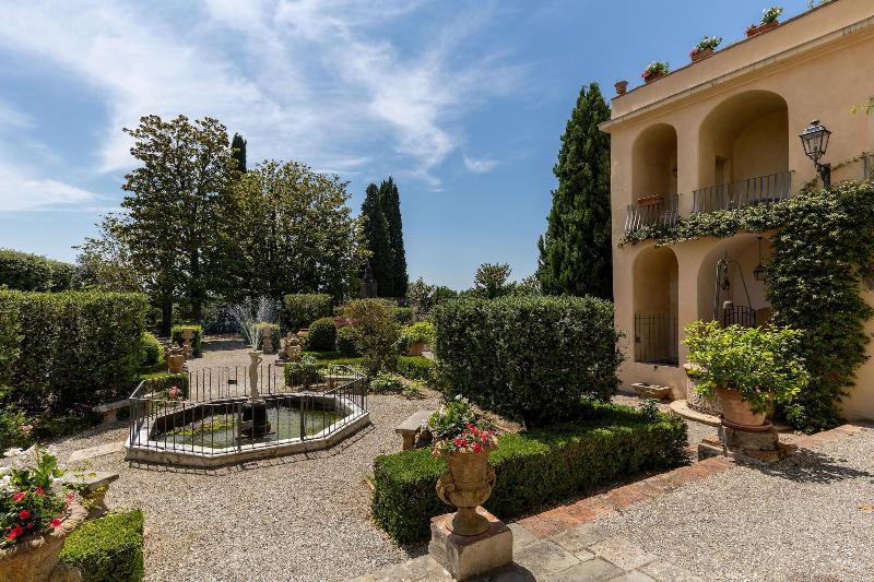 Villa Scorzi image