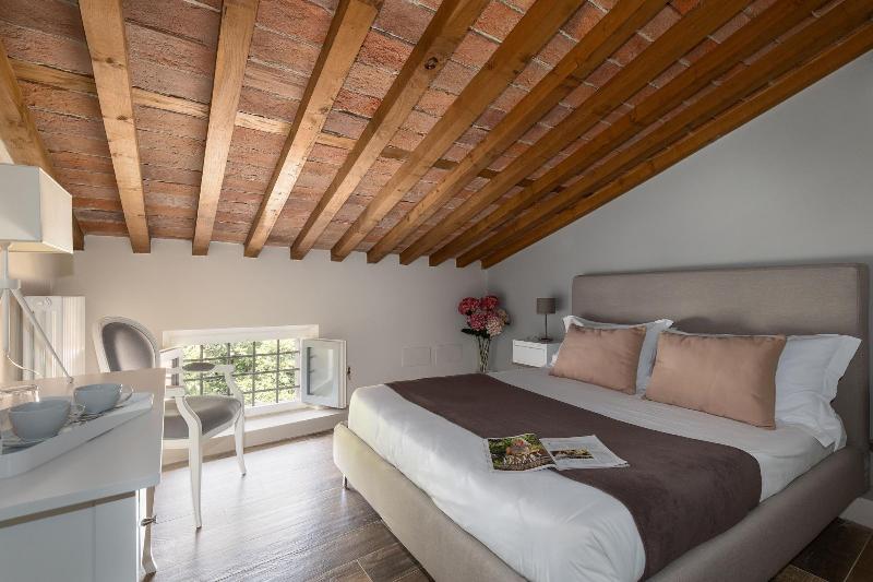 Villa Scorzi image
