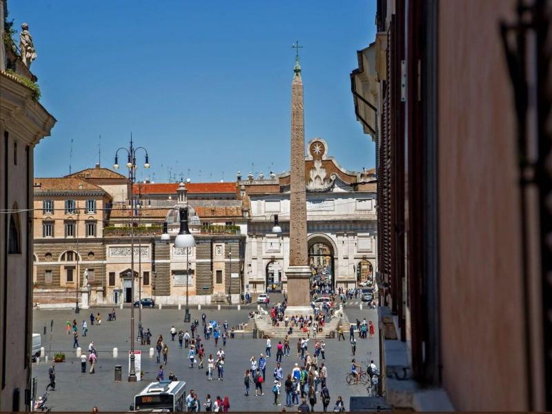 Tridente Suites image