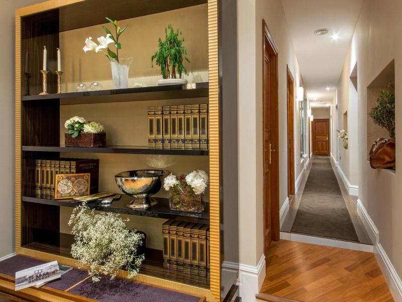Tridente Suites image
