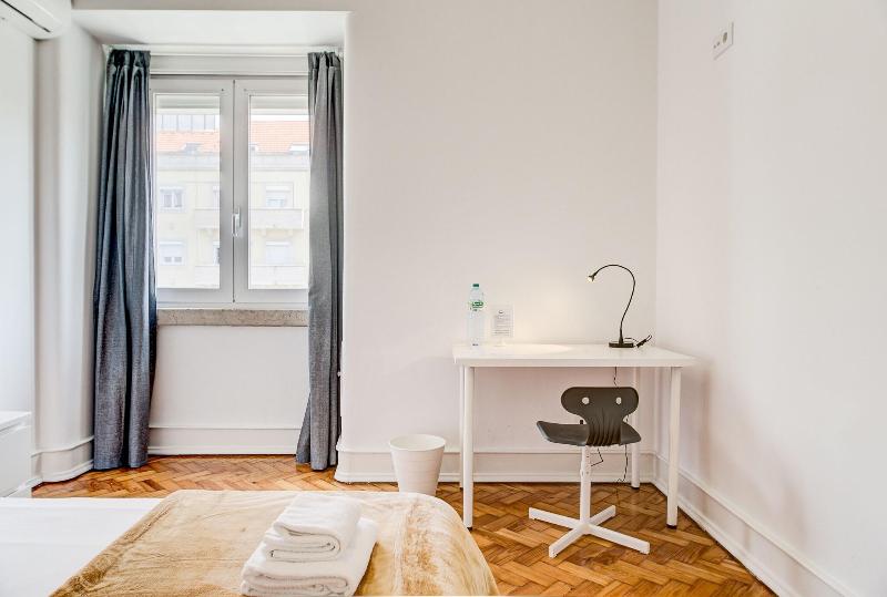Home Out Rooms & Apartments image