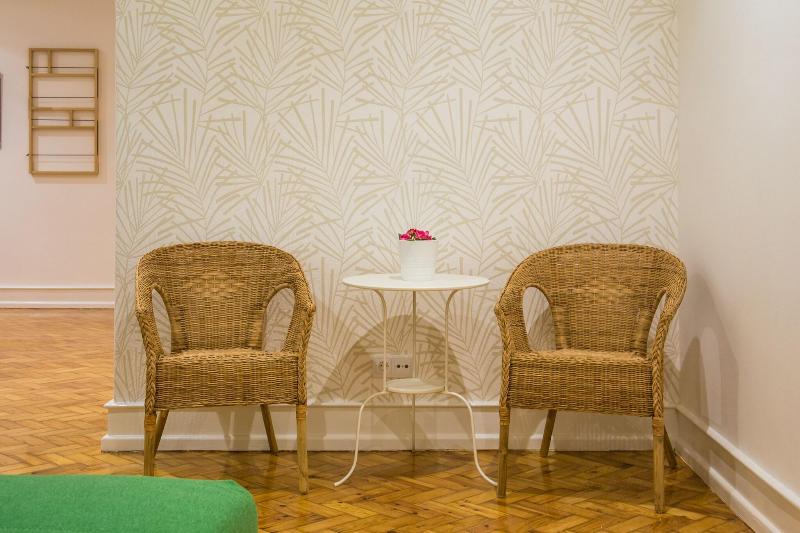 Home Out Rooms & Apartments image