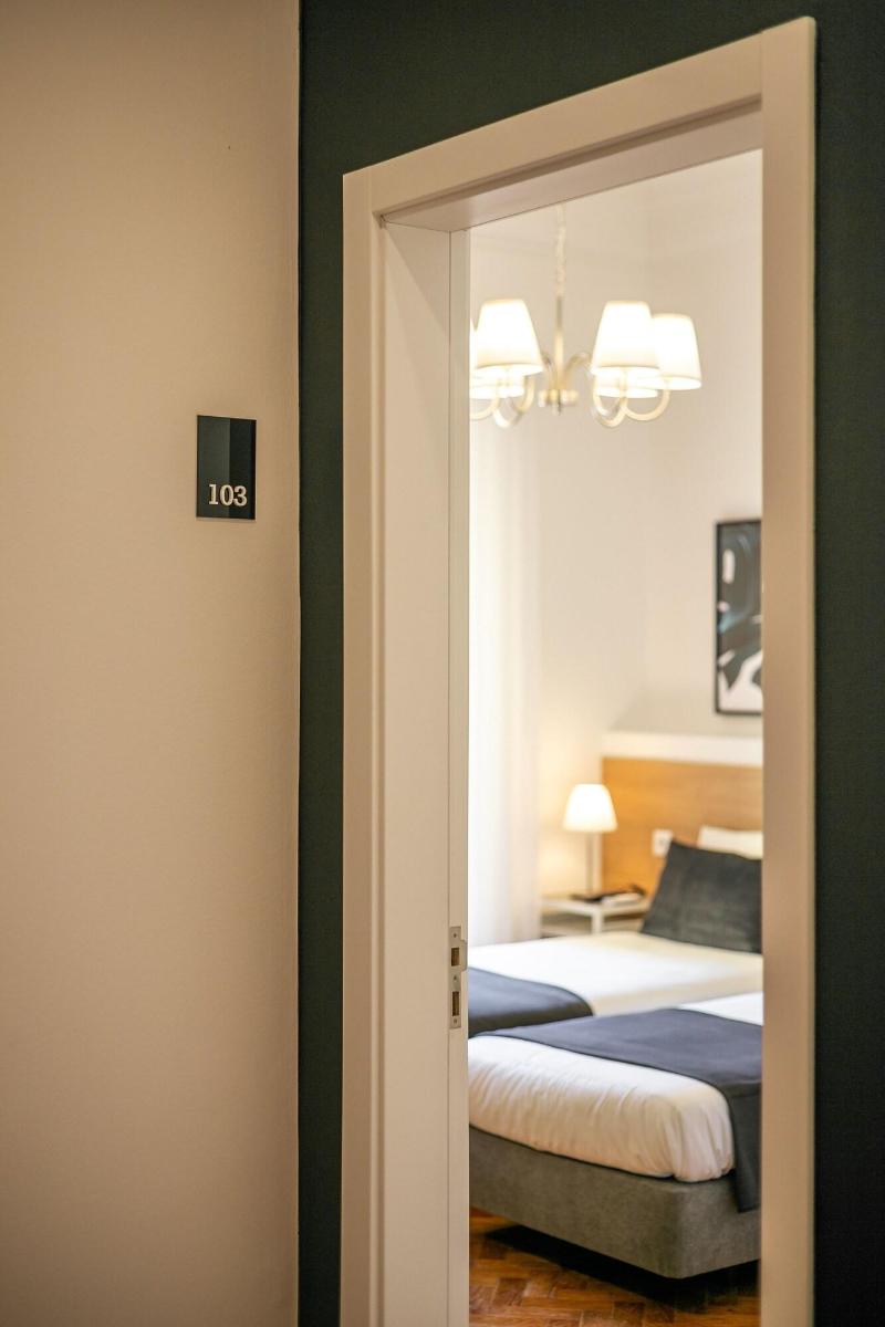 Home Out Rooms & Apartments image