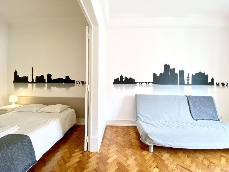 Home Out Rooms & Apartments image