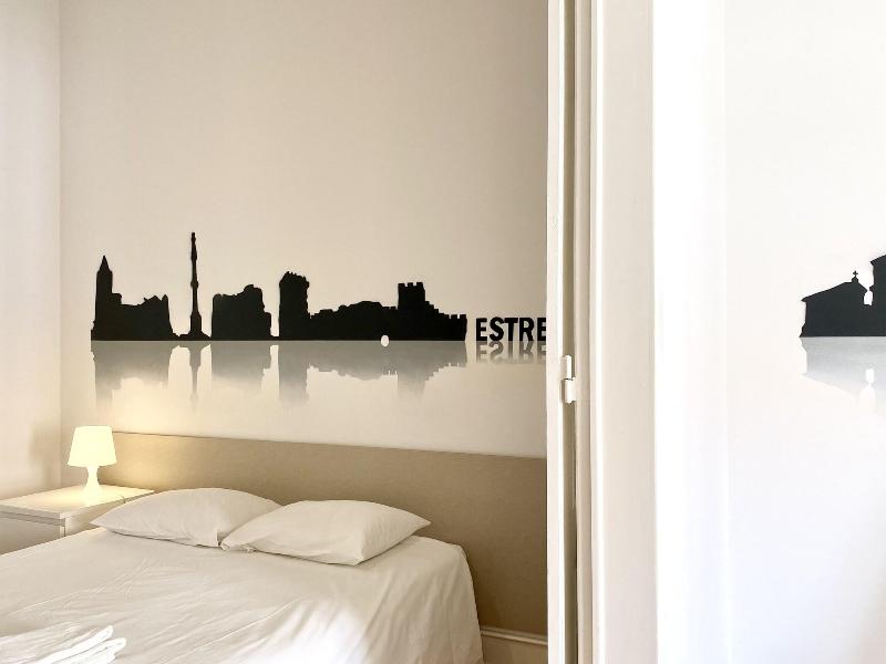 Home Out Rooms & Apartments image