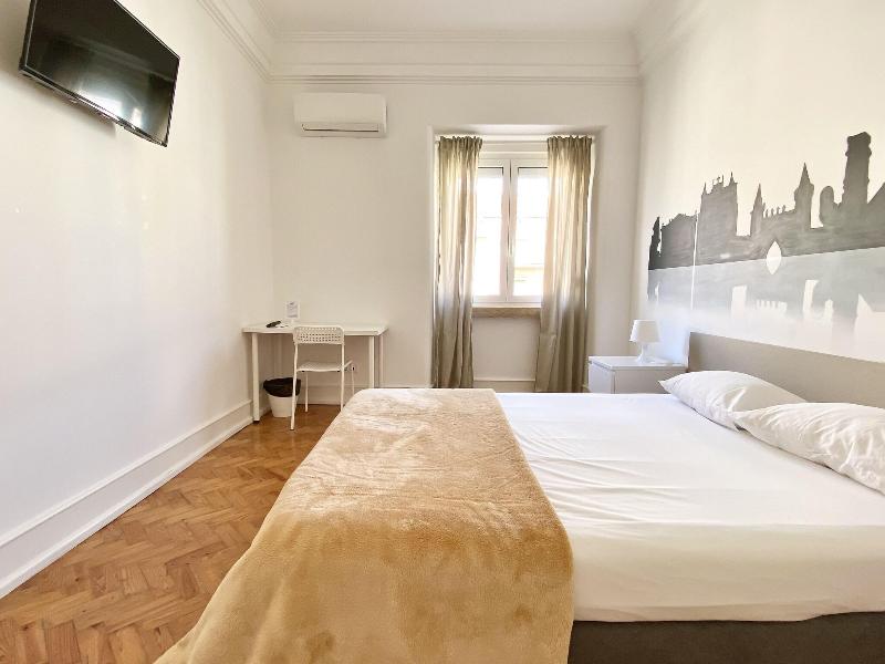 Home Out Rooms & Apartments image