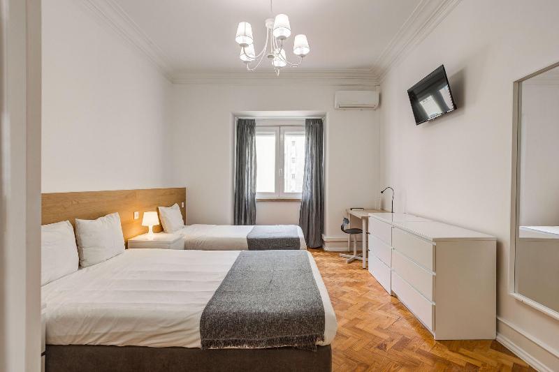Home Out Rooms & Apartments image