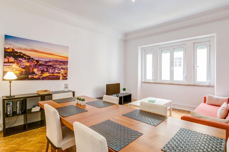 Home Out Rooms & Apartments image