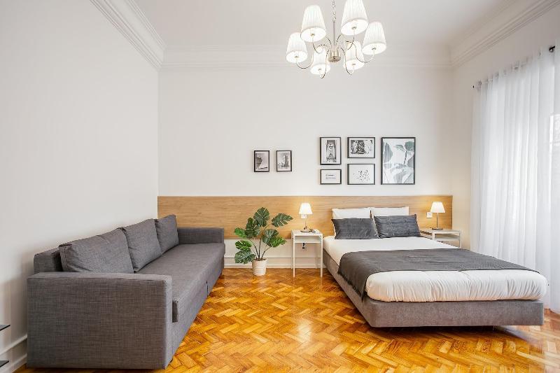 Home Out Rooms & Apartments image