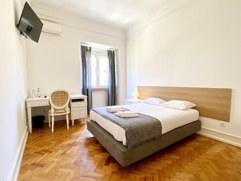 Home Out Rooms & Apartments image