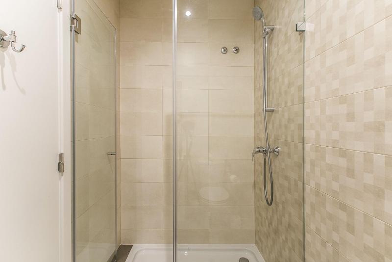 Home Out Rooms & Apartments image