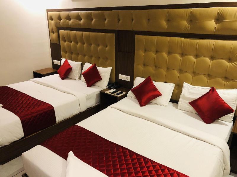 Hotel Bkc Garden image