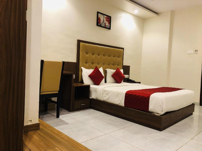 Hotel Bkc Garden image