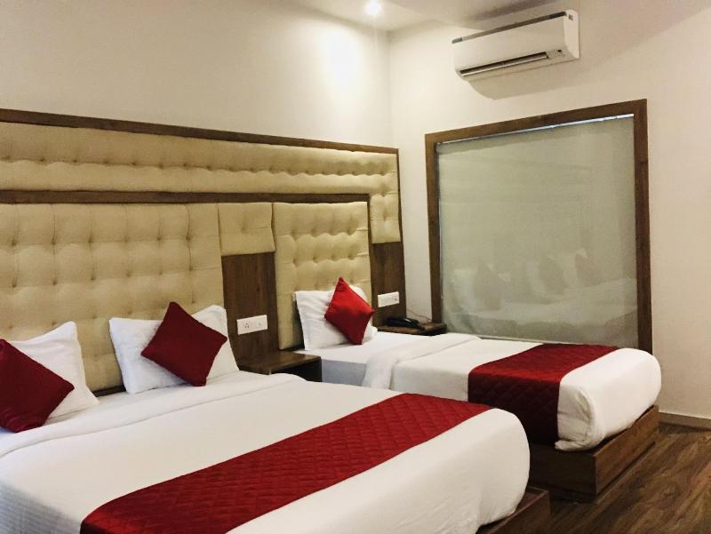 Hotel Bkc Garden image