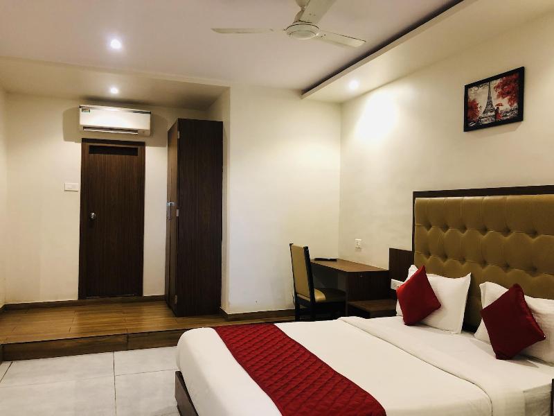 Hotel Bkc Garden image