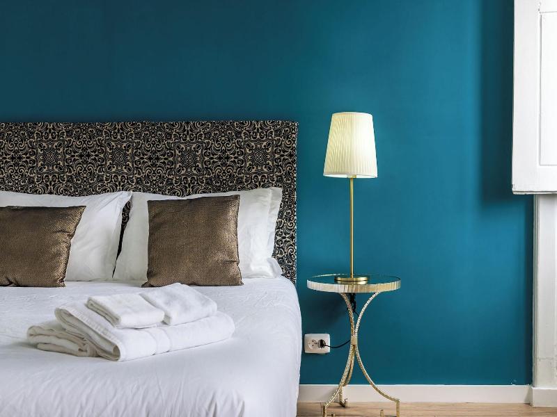 The Color Suites & Rooms image