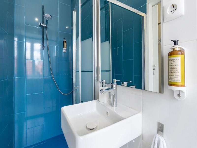 The Color Suites & Rooms image