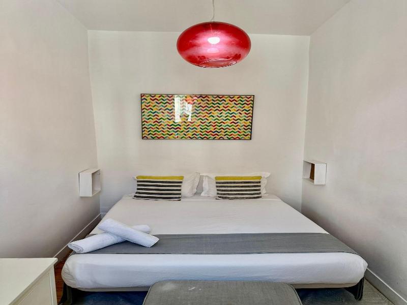 The Color Suites & Rooms image