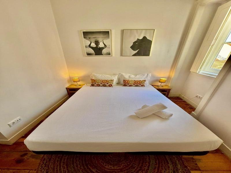 The Color Suites & Rooms image