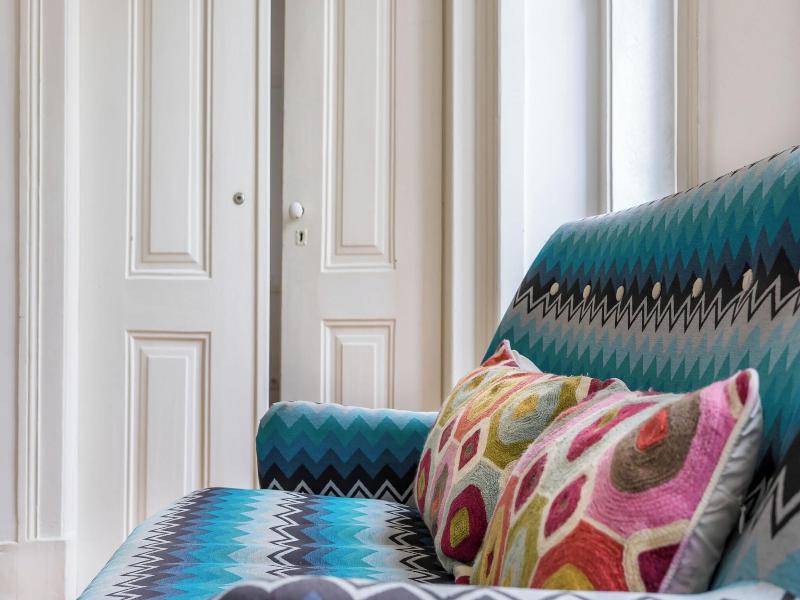 The Color Suites & Rooms image