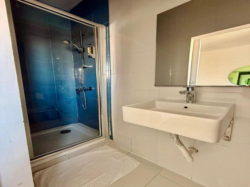 The Color Suites & Rooms image