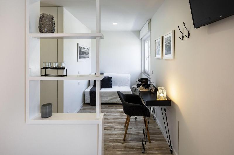 JR Studios & Suites (Riu's) image