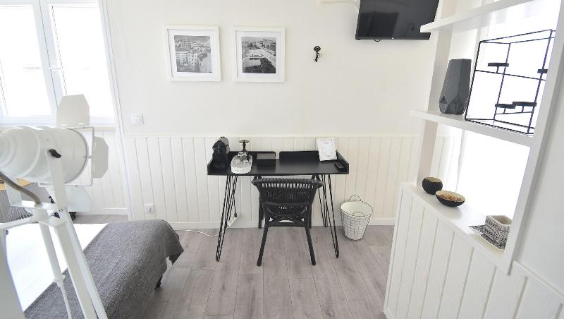 JR Studios & Suites (Riu's) image