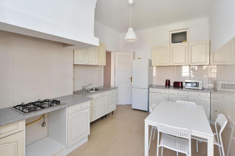 Guest House Avenida image