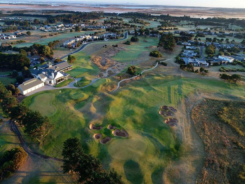 13Th Beach Golf Lodges image