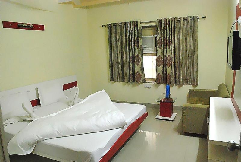 Hotel Ashapura Palace By Sky Stays image