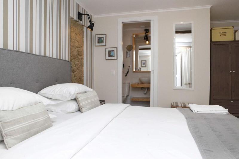 Flores Guest House image