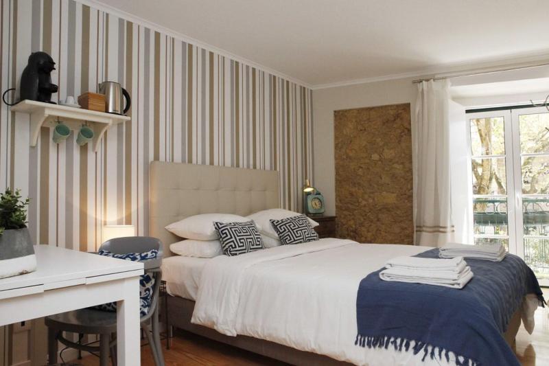 Flores Guest House image