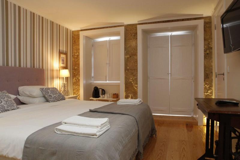 Flores Guest House image