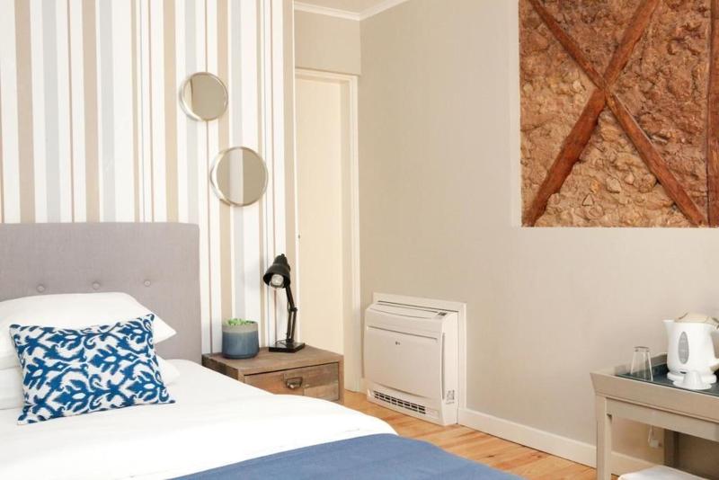 Flores Guest House image