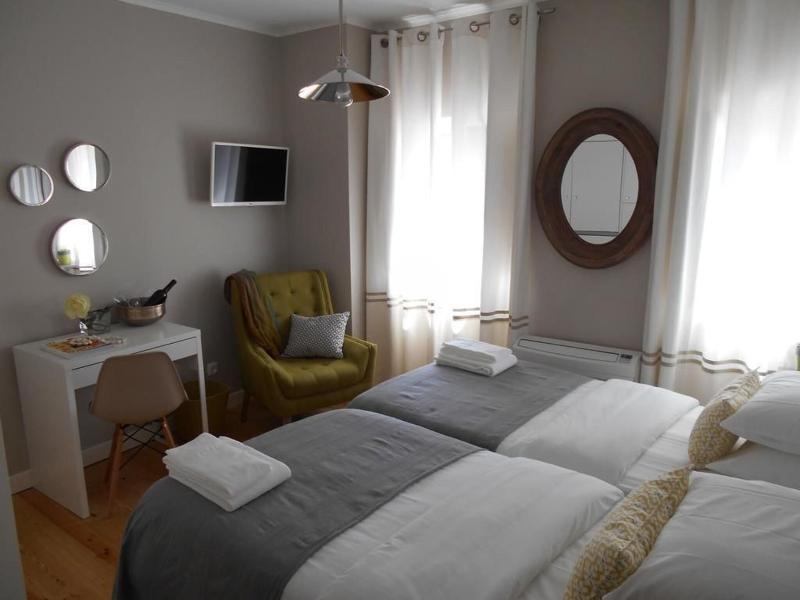 Flores Guest House image