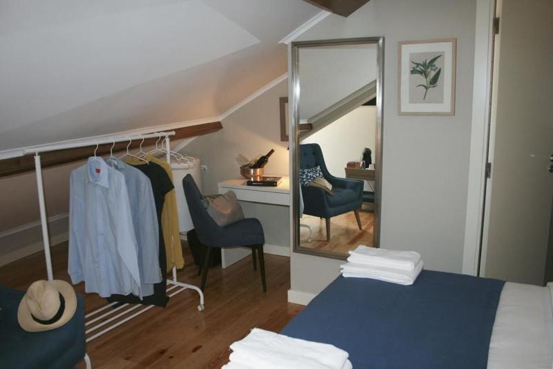 Flores Guest House image