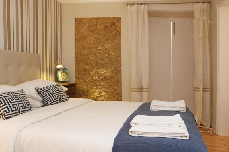 Flores Guest House image