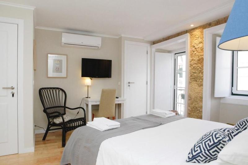 Flores Guest House image
