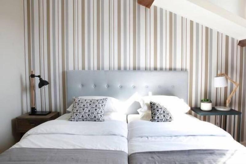 Flores Guest House image