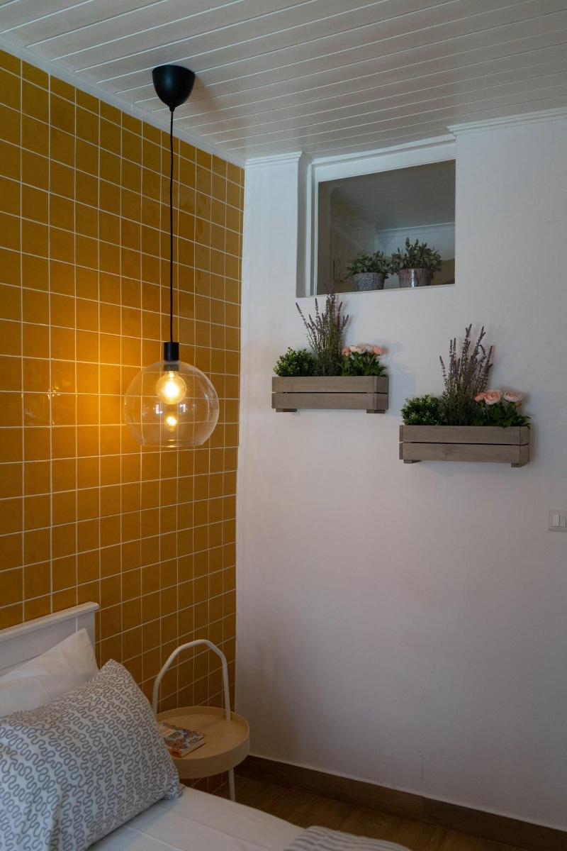 Flores Guest House image