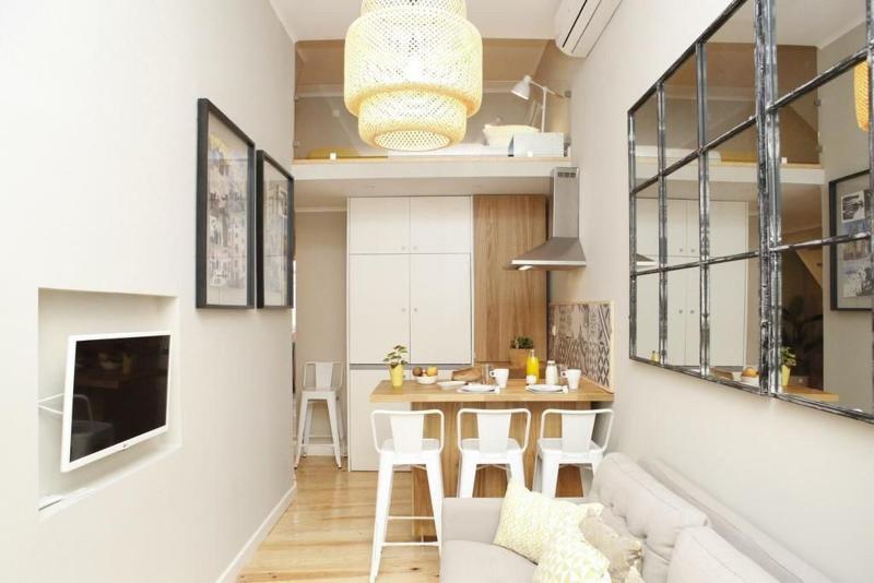 Flores Guest House image