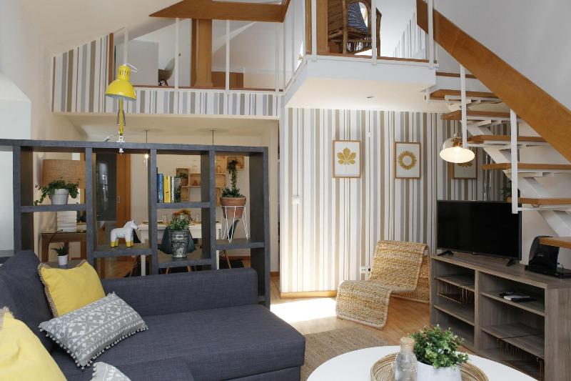 Flores Guest House image