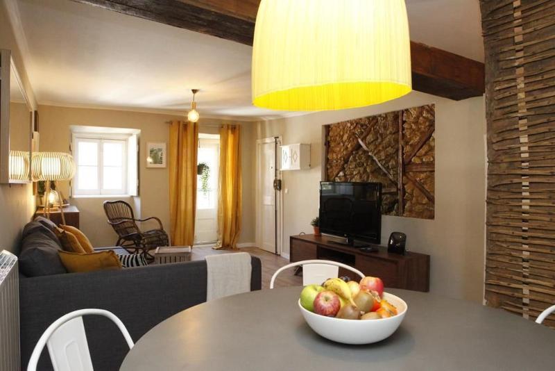 Flores Guest House image